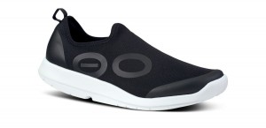 Oofos OOmg Sport Low Shoe White / Black | ZPUI93285