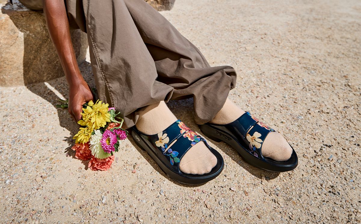Oofos OOahh Limited Slide Sandal Wild Flora | SUZD58371