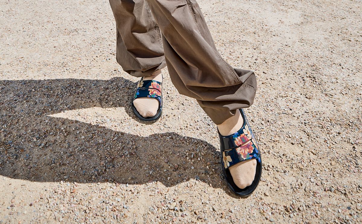 Oofos OOahh Limited Slide Sandal Wild Flora | SUZD58371
