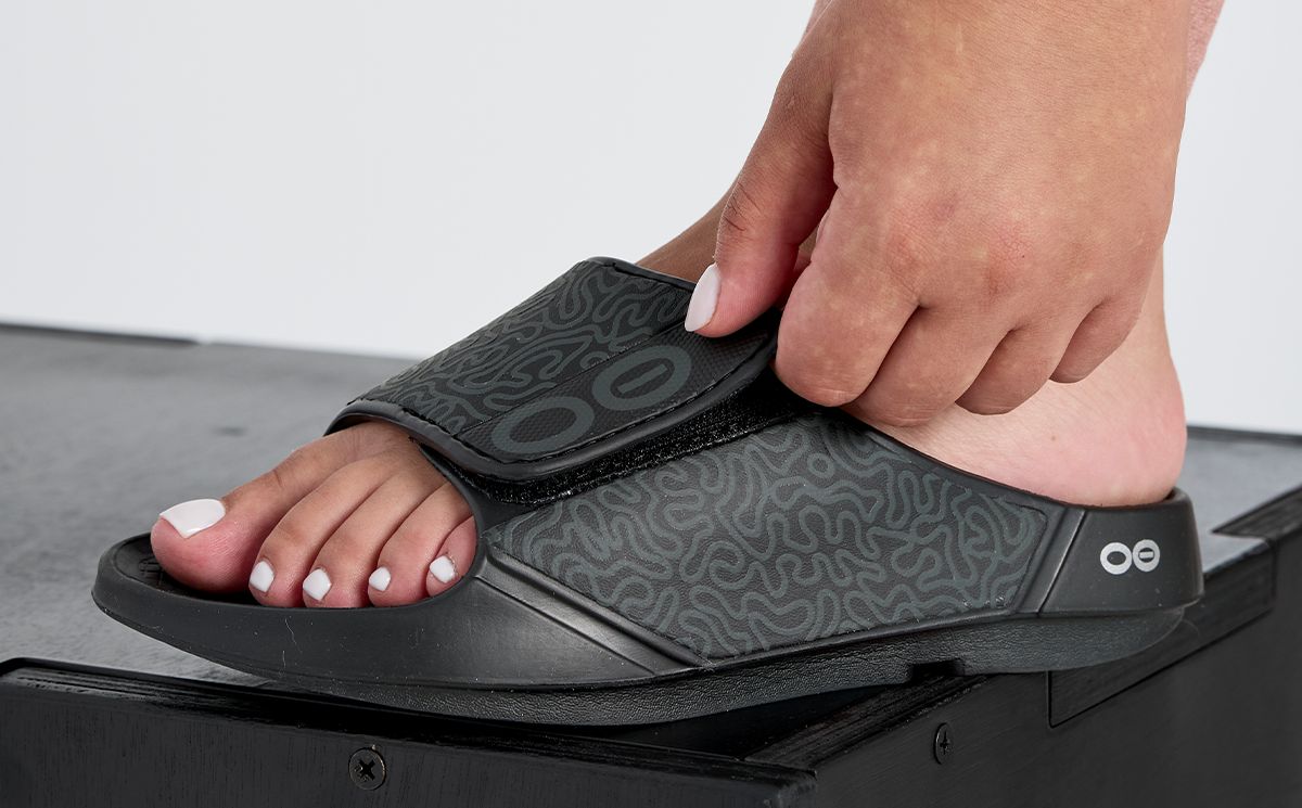 Oofos OOahh Sport Flex Sandal Black | BYMQ17902