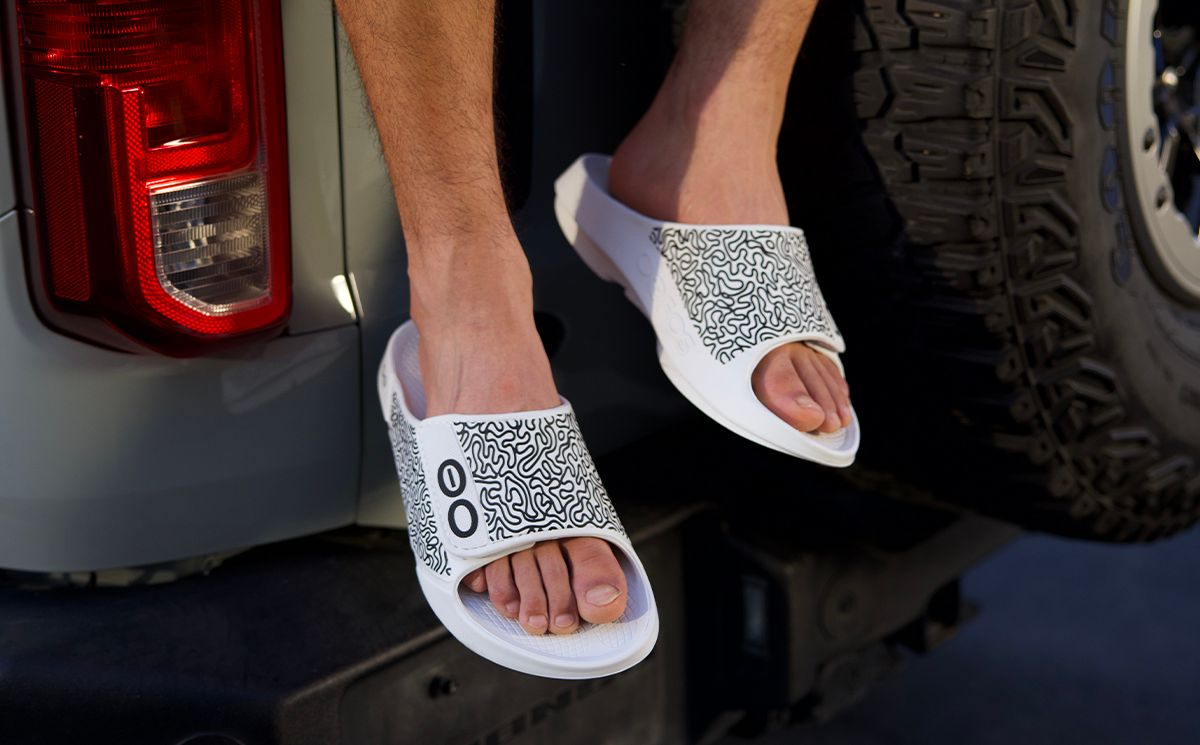 Oofos OOahh Sport Flex Sandal White | PBYD41509
