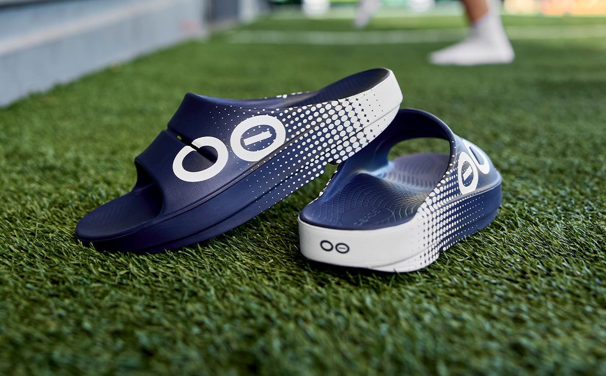 Oofos OOahh Sport Slide Sandal Navy | VXSD25901