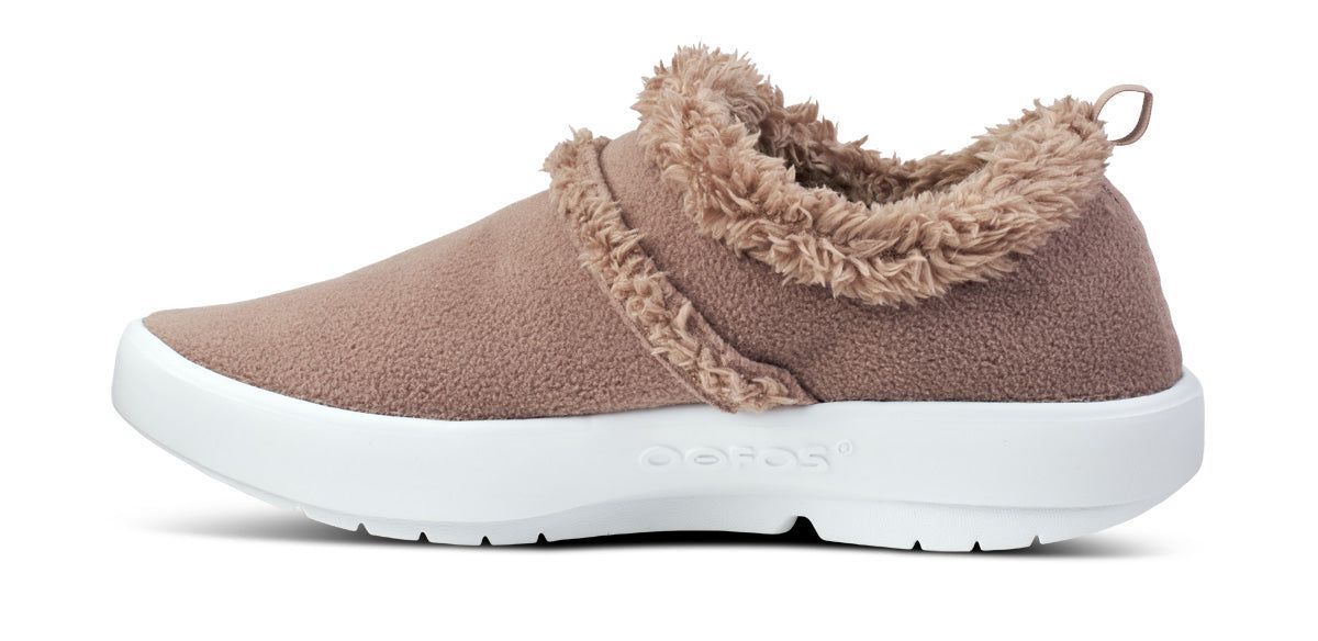 Oofos OOcoozie Low Shoe Chocolate | HYBA79480
