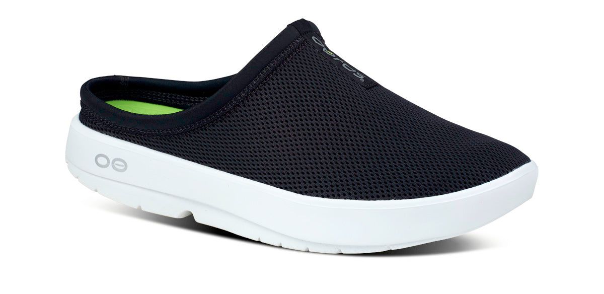 Oofos OOcoozie Sport Mule White / Black | NMSO41967
