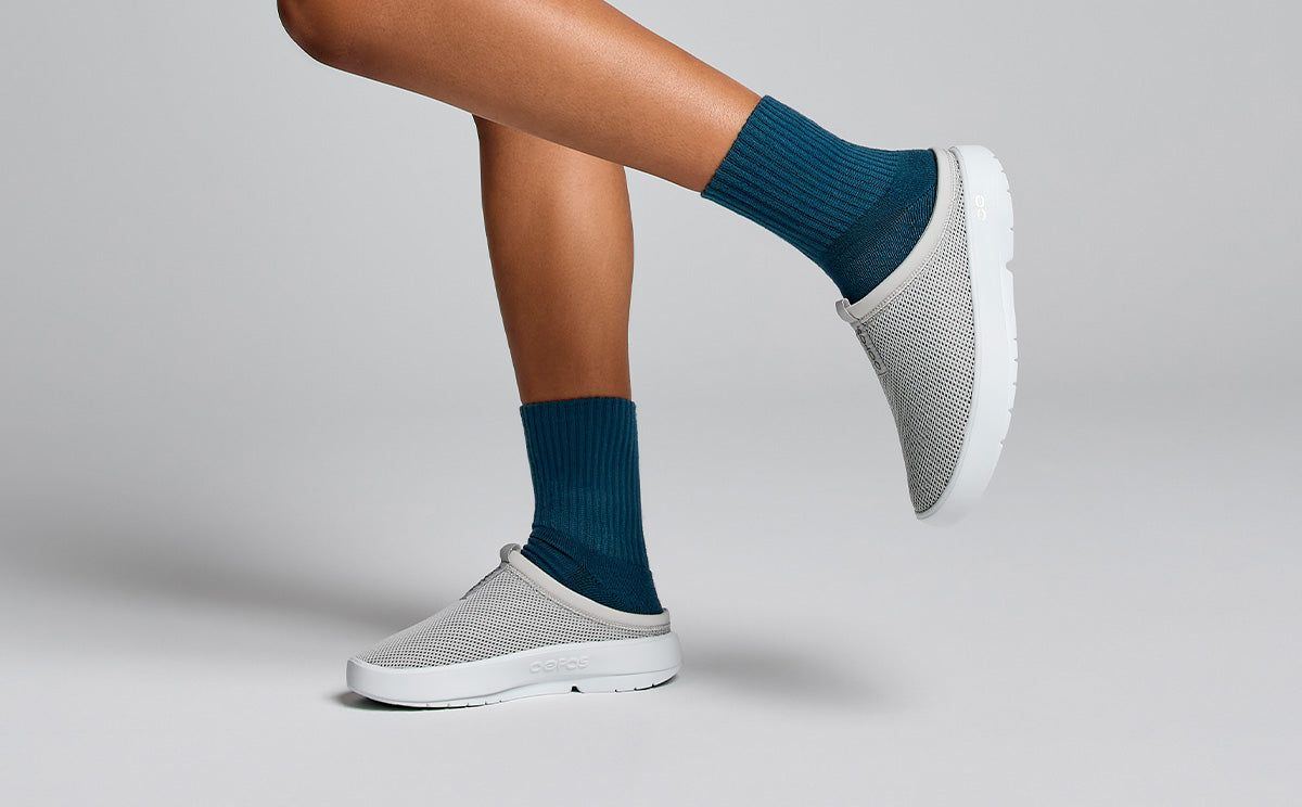 Oofos OOcoozie Sport Mule White / Grey | HBVF93421