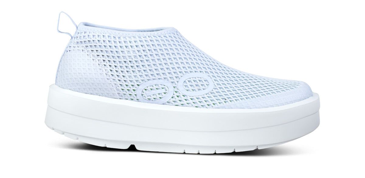 Oofos OOmega Chukka Shoe White / Purple | BSHZ54618