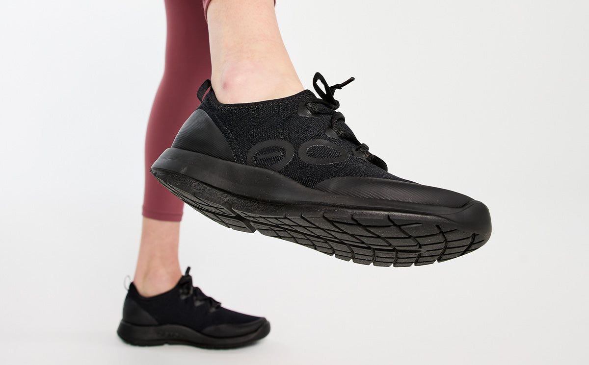 Oofos OOmg Sport LS Low Shoe Black | UPEA21548