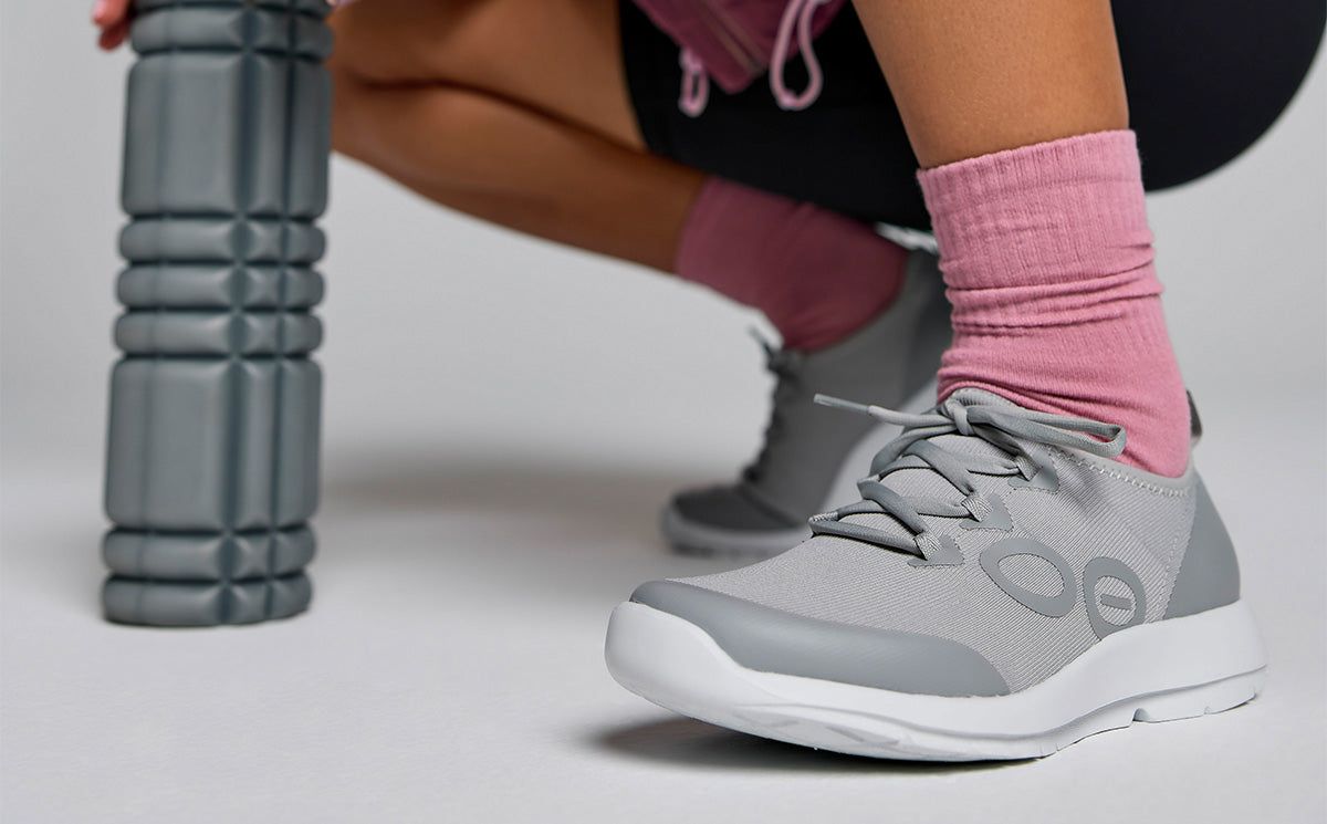Oofos OOmg Sport LS Low Shoe White / Grey | KYVA85792