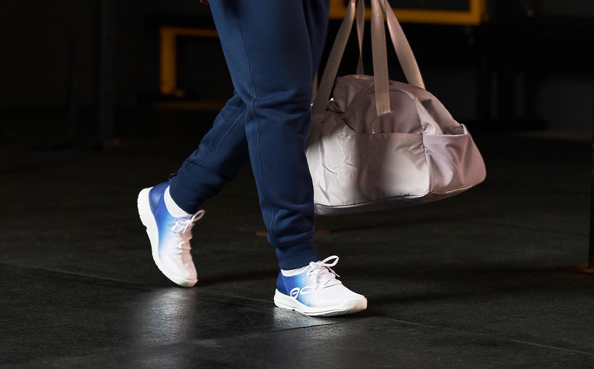 Oofos OOmg Sport LS Low Shoe White / Navy | LAHV71905