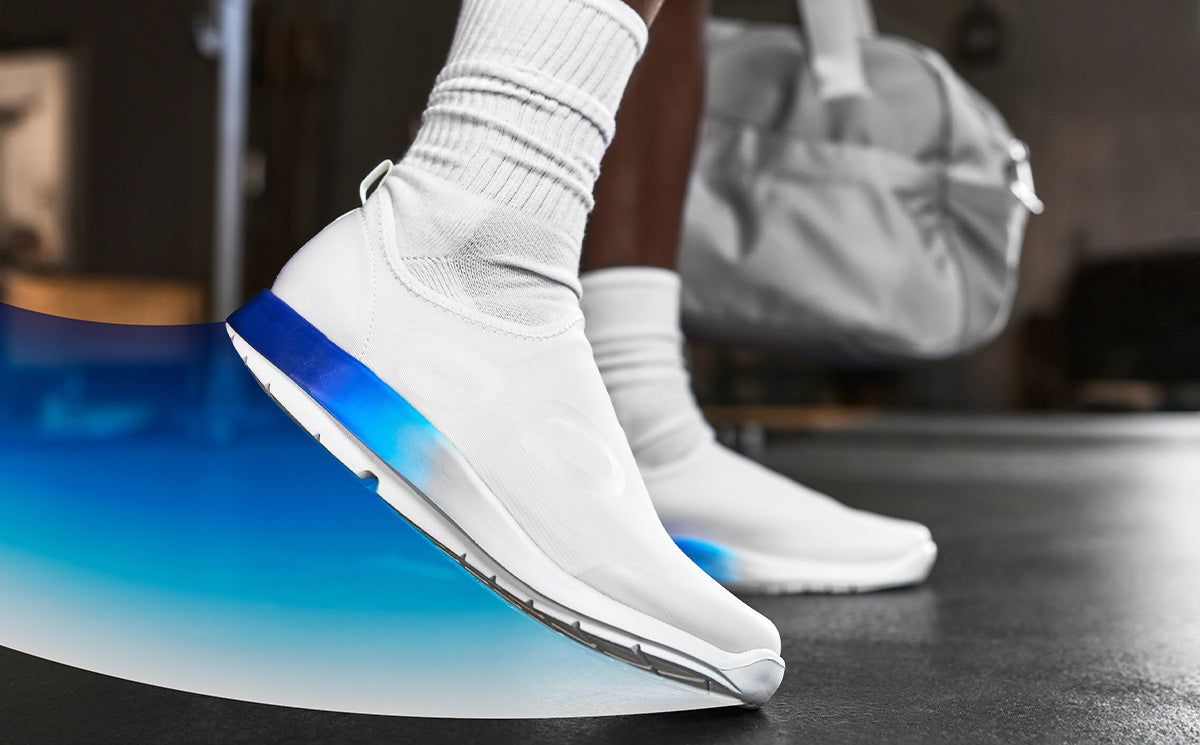 Oofos OOmg Sport Low Shoe Royal / White | OCFS34675