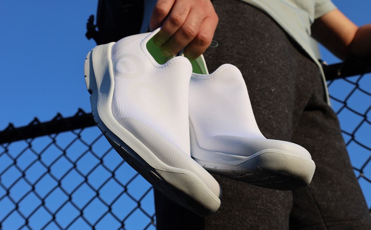 Oofos OOmg Sport Low Shoe White | XWBM56870