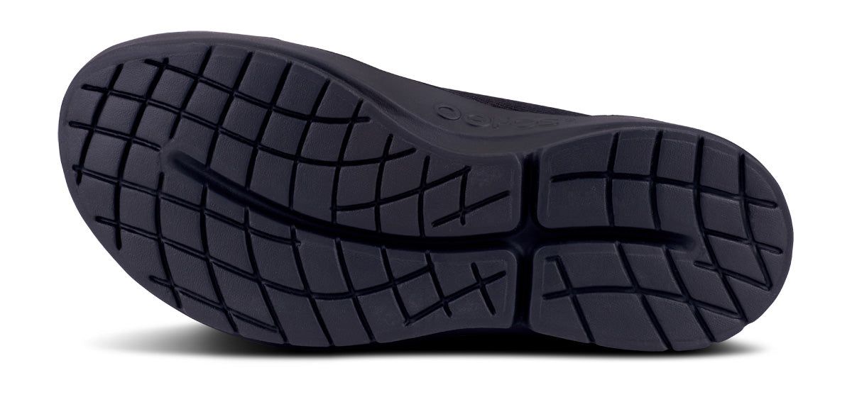 Oofos OOmg eeZee Low Shoe Black | WRIF19867