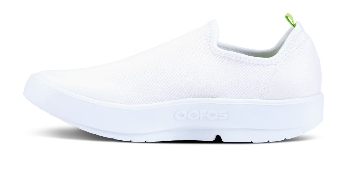 Oofos OOmg eeZee Low Shoe White | RMJT14962